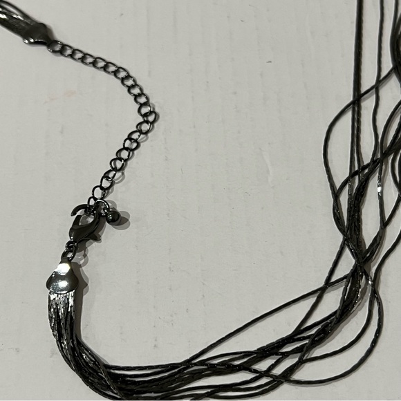 NWT nOir multi-layered necklace - Picture 3 of 4